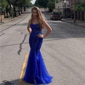 Blue prom dress